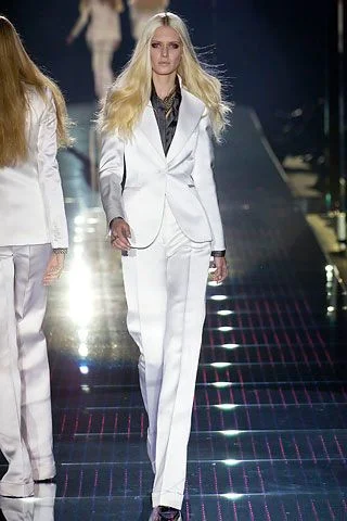 Look 30